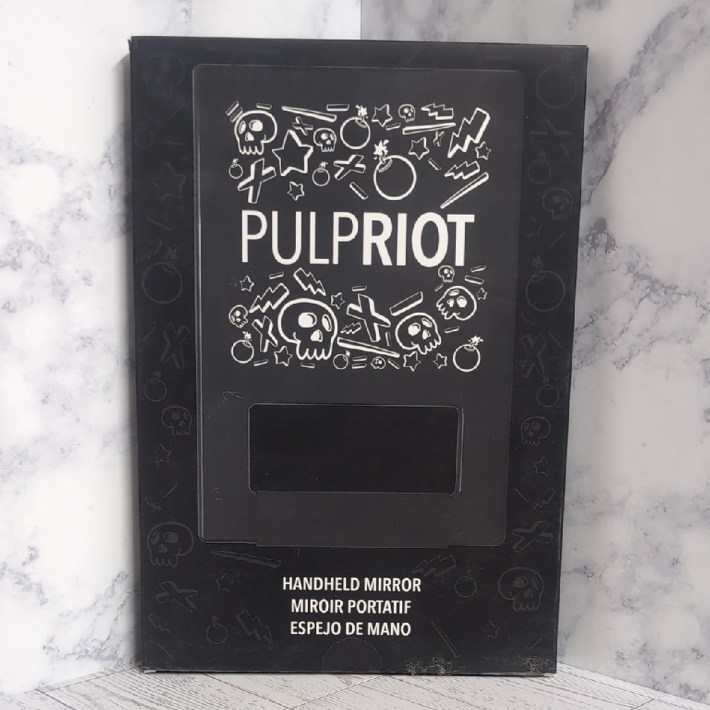 Black Handheld Mirror